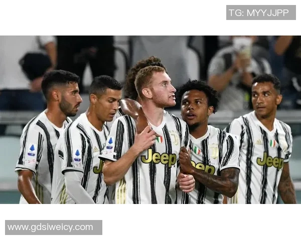 尤文图斯逆袭巴塞罗那精彩对决以四比一大胜引发热议