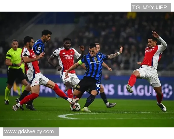 意甲焦点战罗马主场迎战博洛尼亚争夺三分之战 意甲焦点战罗马主场迎战博洛尼亚争夺三分之战