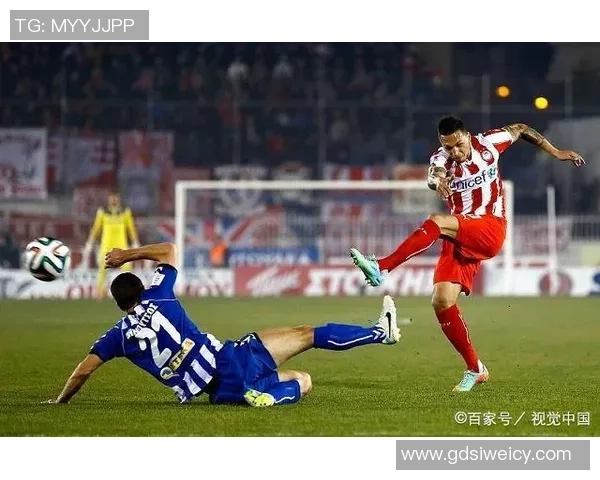 拉米亚与特里波利斯的精彩对决揭示足球战术与团队协作的魅力 拉米亚与特里波利斯的精彩对决揭示足球战术与团队协作的魅力