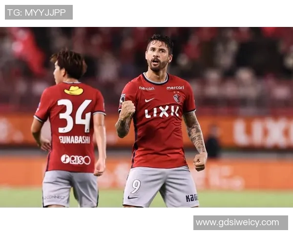 鹿岛鹿角与皇马的场地对比分析及比赛影响探讨